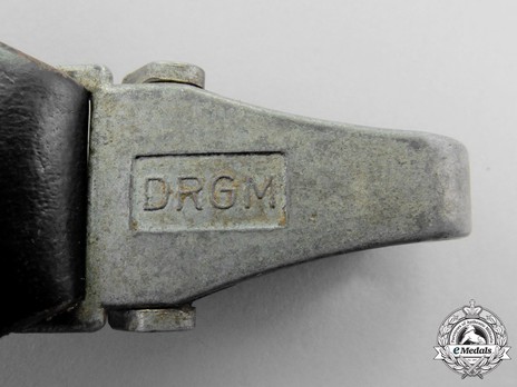 Allgemeine SS M33 Dagger Vertical Hanger Snap Clip Reverse