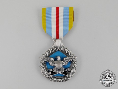 Defense Superior Service Medal Obverse