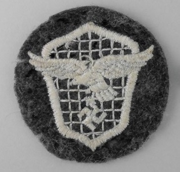 Motorized Support Troops of the Luftwaffe Badge Reverse