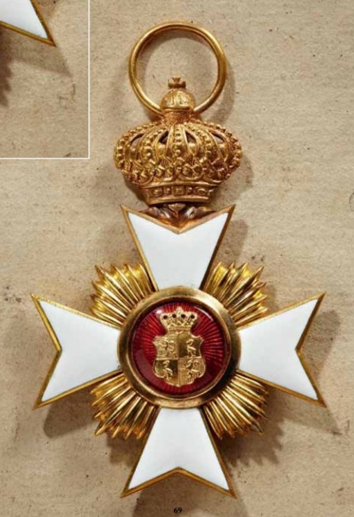 Princely+honour+cross%2c+civil+division%2c+ii+class+cross%2c+with+crown+in+gold%2c+obv+