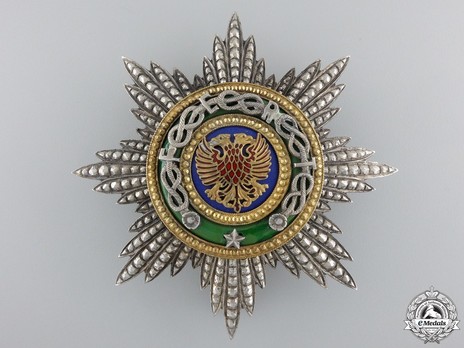 Order of Skanderbeg, Type II, Grand Officer's Breast Star Obverse