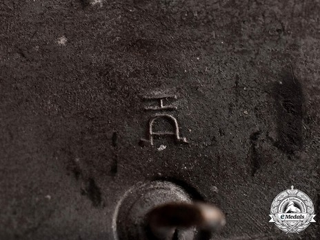 Panzer Assault Badge, in Silver, by H. Aurich Detail