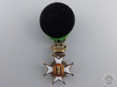 Miniature I Class Knight (with silver gilt, 1860-1975) Reverse