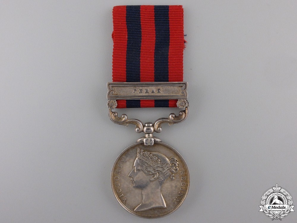 Silver medal perak obverse
