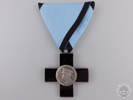 Order of Cultural Merit, Type I, II Class Knight's Cross Obverse