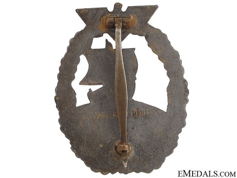 Naval Auxiliary Cruiser War Badge, by C. Schwerin (in zinc) Reverse