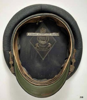 German Army General's Post-1943 Visor Cap (with metal insignia) Interior