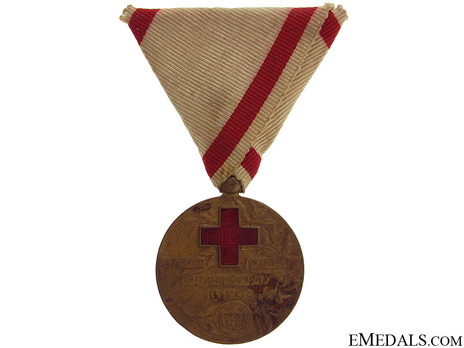 Red Cross Medal, in Gold Obverse