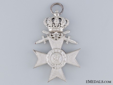Order of Military Merit, Military Division, II Class Military Merit Cross (with crown) Reverse