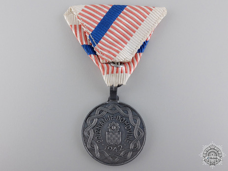 Iron Medal (ribbon with 1 stripe) Reverse