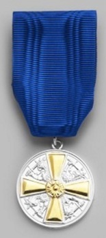 Order of the White Rose, Type I, Military Divison, I Class Silver Medal (with gold cross) Obverse