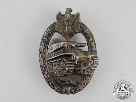 Panzer Assault Badge, in Bronze, by R. Karneth Obverse