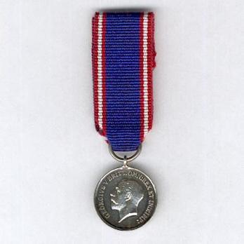 Miniature Silver Medal (1910-1936) Obverse