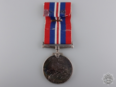 Silver Medal (with silver, with bronze clasp) Reverse