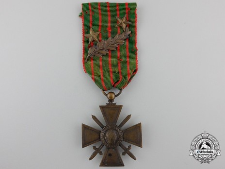 Bronze Cross (with 2 bronze star clasps and 1 bronze palm clasp, 1914-1916)