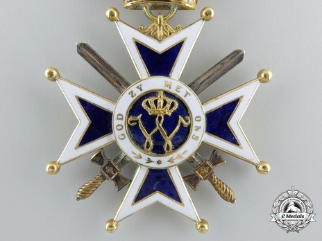 Order of Orange-Nassau, Military Division, Officer (1892-1970) Reverse