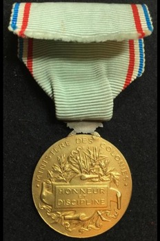 Medal of Honour for Colonial Prison Administration, Gold Medal (stamped "A.DESAIDI.EDIT." and "O.ROTY")