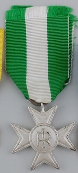 Long Service Cross for Military Service (for 16 Years), in Silver Obverse