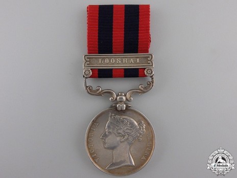 Silver Medal (with "LOOSHAI" clasp) Obverse