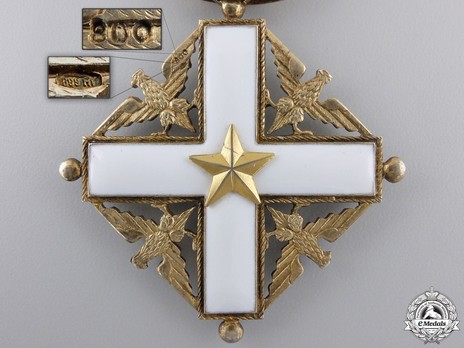 Order of Merit of the Italian Republic, Type I, Commander Cross Obverse Detail