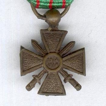 Miniature Bronze Cross (1914-1918) Reverse