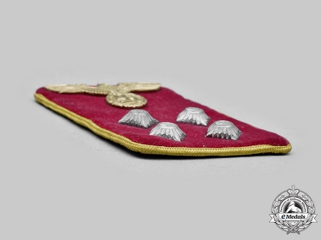 NSDAP Gemeinschaftsleiter Type IV Reich Level Collar Tabs Obverse