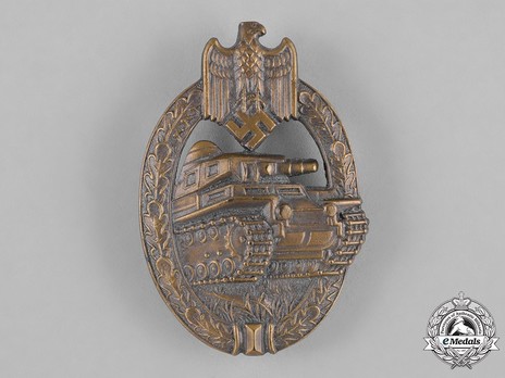 Panzer Assault Badge, in Bronze, by A. Scholze Obverse