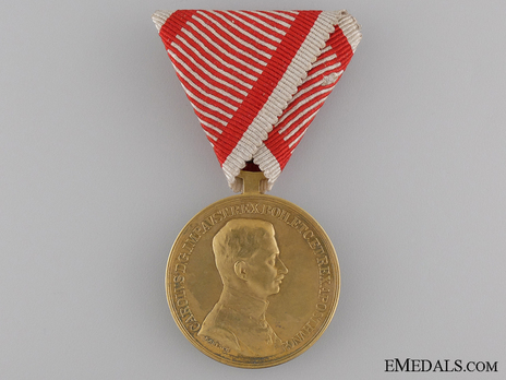  Type IX, I Class Gold Medal (with oval suspension) Obverse