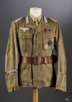 German Army Officer's Tropical Field Tunic With Pleats Obverse
