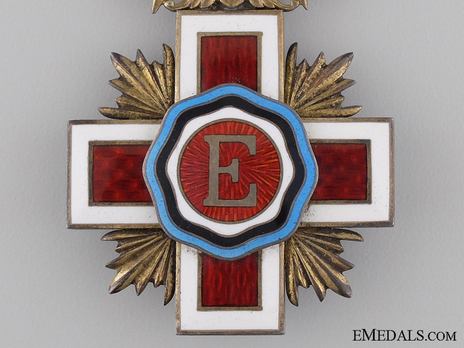 Order of the Estonian Red Cross, V Class Cross Obverse