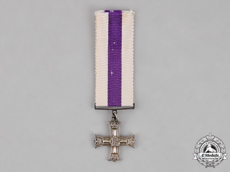 Miniature Silver Cross (1914-1937) Obverse