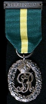 Decoration (for Territorial Army, with GVR cypher) Obverse