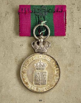Order of Albert the Bear, Silver Medal of Merit (with crown) Reverse
