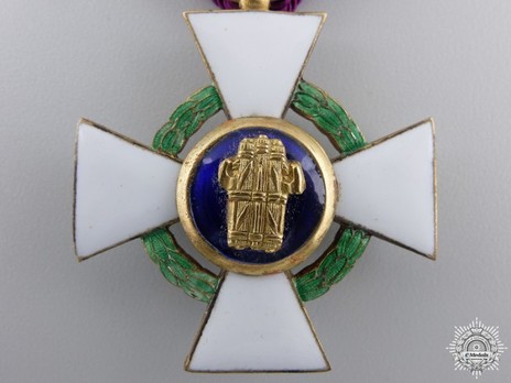 Order of the Roman Eagle, Knight's Cross (with wreath) Reverse