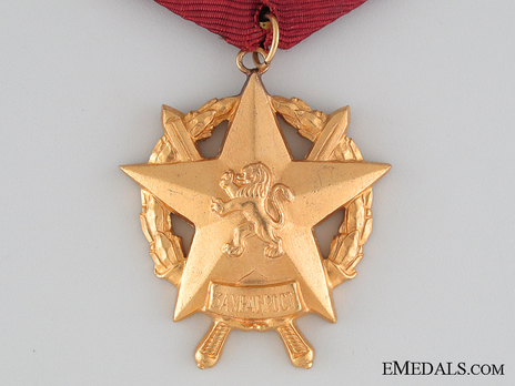 Order of Bravery, III Class (numbered) Obverse