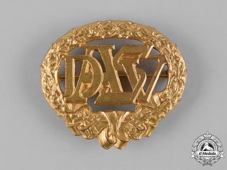 German Heavy Athletics Sports Badge, Type I, in Gold Obverse