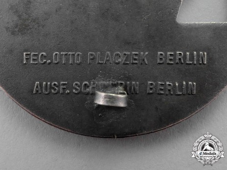 Blockade Runner Badge, by C. Schwerin (in tombac) Detail