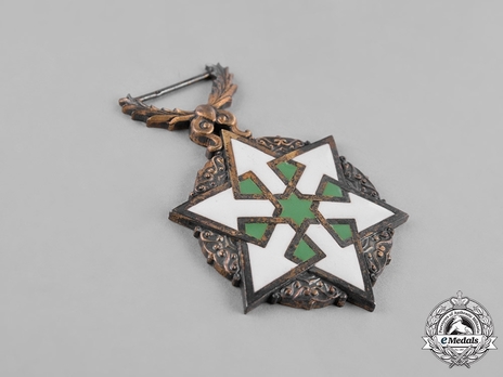 Order of Civil Merit (Wisam al-Satahaqaq al-Sun), IV Class Knight Obverse