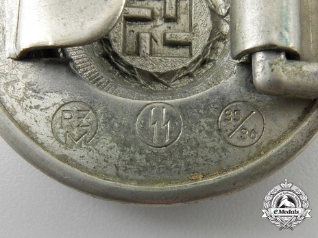 Allgemeine SS Officer's Belt Buckle, by Overhoff & Cie. (nickel-silver) Maker Mark