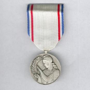 Silver Medal (stamped "M. DELANNOY") Obverse