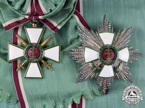 Hungarian Order of Merit, Grand Cross, Military Division Set