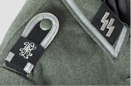 Waffen-SS NCO's Service Tunic M40 Detail
