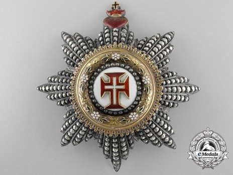 Grand Cross Breast Star (with 8 rays) (Gold by Halley) Obverse