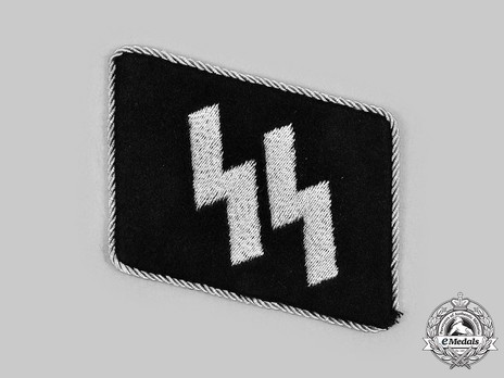 Regular SS & Leibstandarte SS 'Adolf Hitler' Collar Tab (Officer version) Obverse
