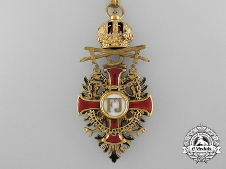 ype II, Military Division, Commander (with gold swords) Obverse