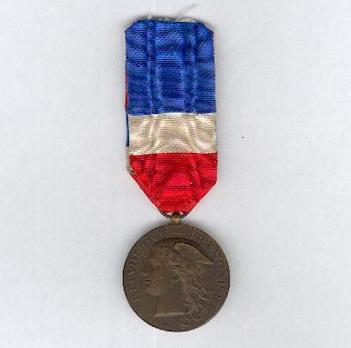 Gilt Medal (stamped "A BORREL," 1948-) Obverse