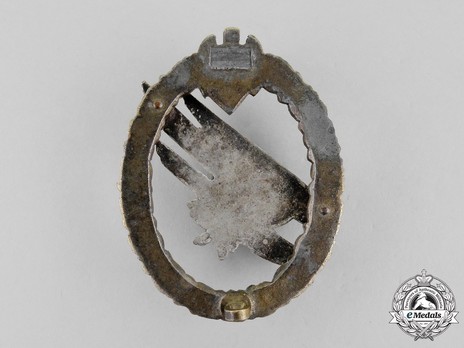 Army Paratrooper Badge, by C. E. Juncker (in zinc) Reverse