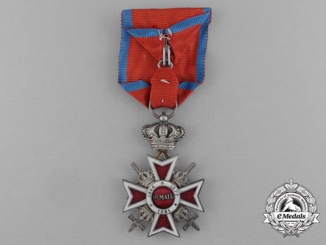 Order of the Romanian Crown, Type II, Military Division, Knight's Cross Reverse