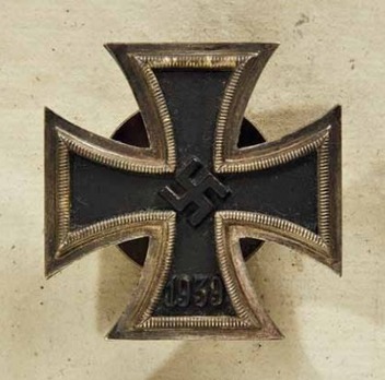 Iron Cross I Class, by Hymmen (L/53, screwback) Obverse