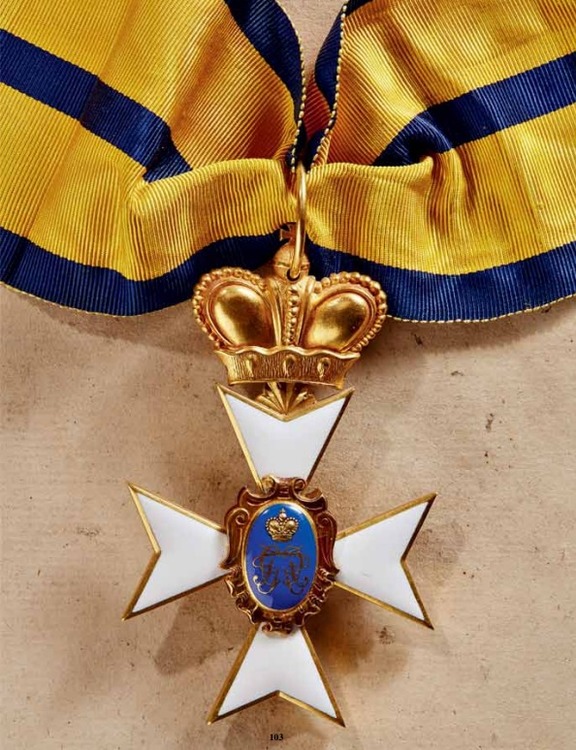Schwarzburg+duchy+honour+cross%2c+civil%2c+i+class+honour+cross+with+crown+in+gold%2c+obv+